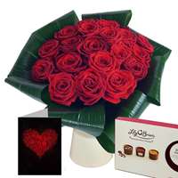 Love 20 Red Roses Gift Set